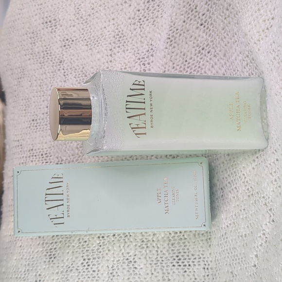 BYROE Teatime Apple Matcha Tea Cleansing Toner, 115ml/3.88fl oz - Picture 3 of 11